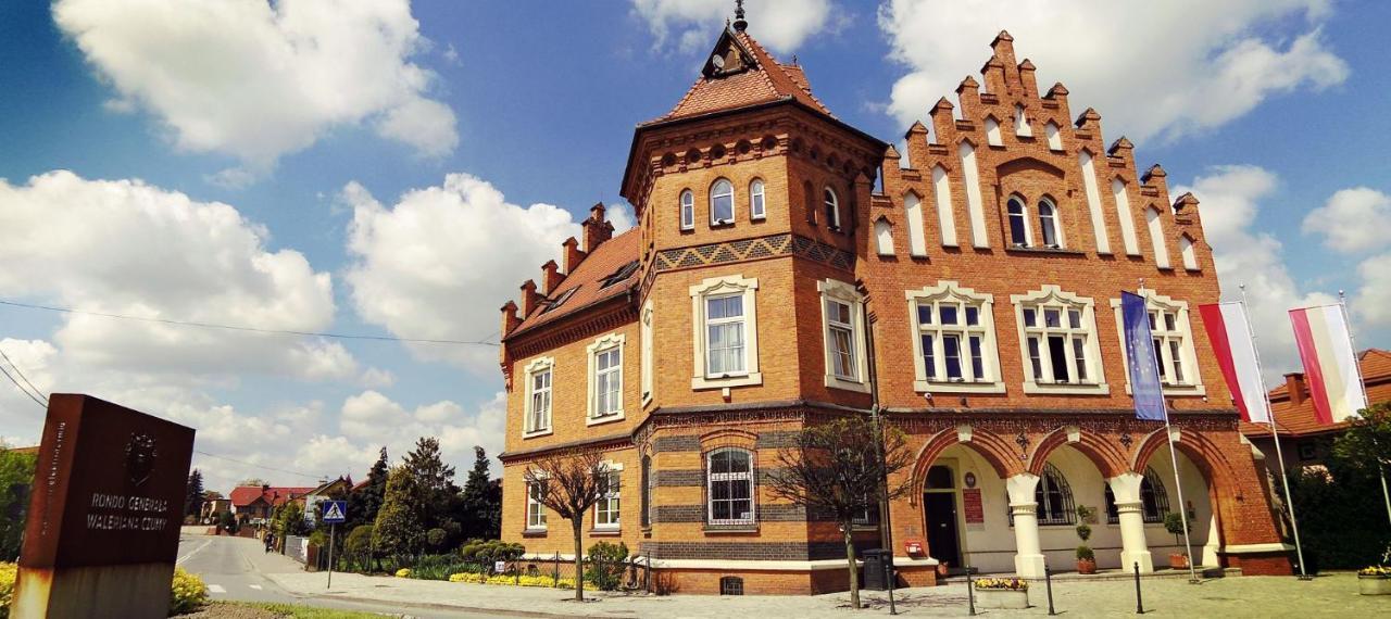 Pokoje Goscinne Z Lazienkami Niepołomice Exterior foto